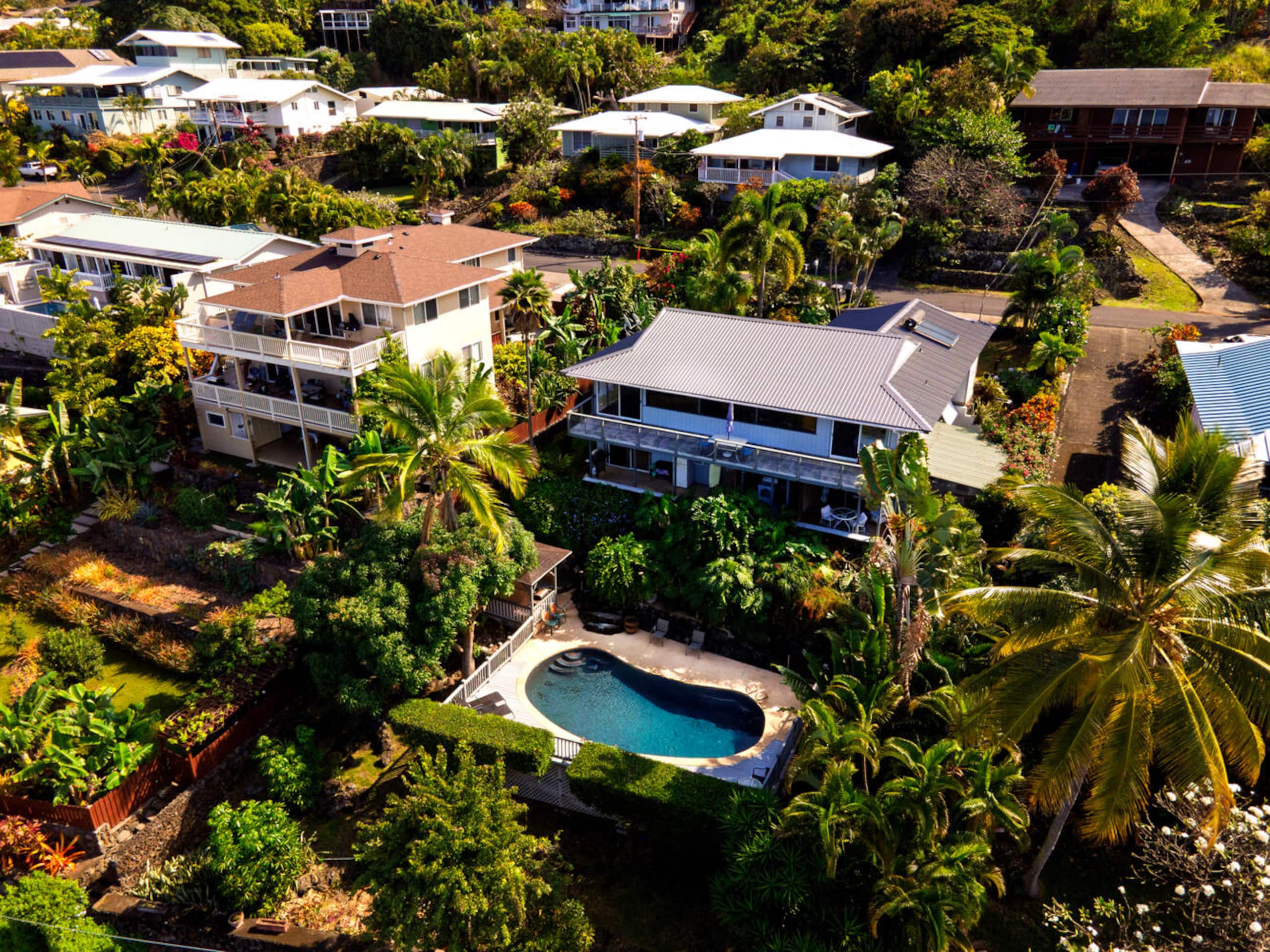 Home in Kailua-Kona · ★4.94 · 4 bedrooms · 5 beds · 3 baths - Image 57