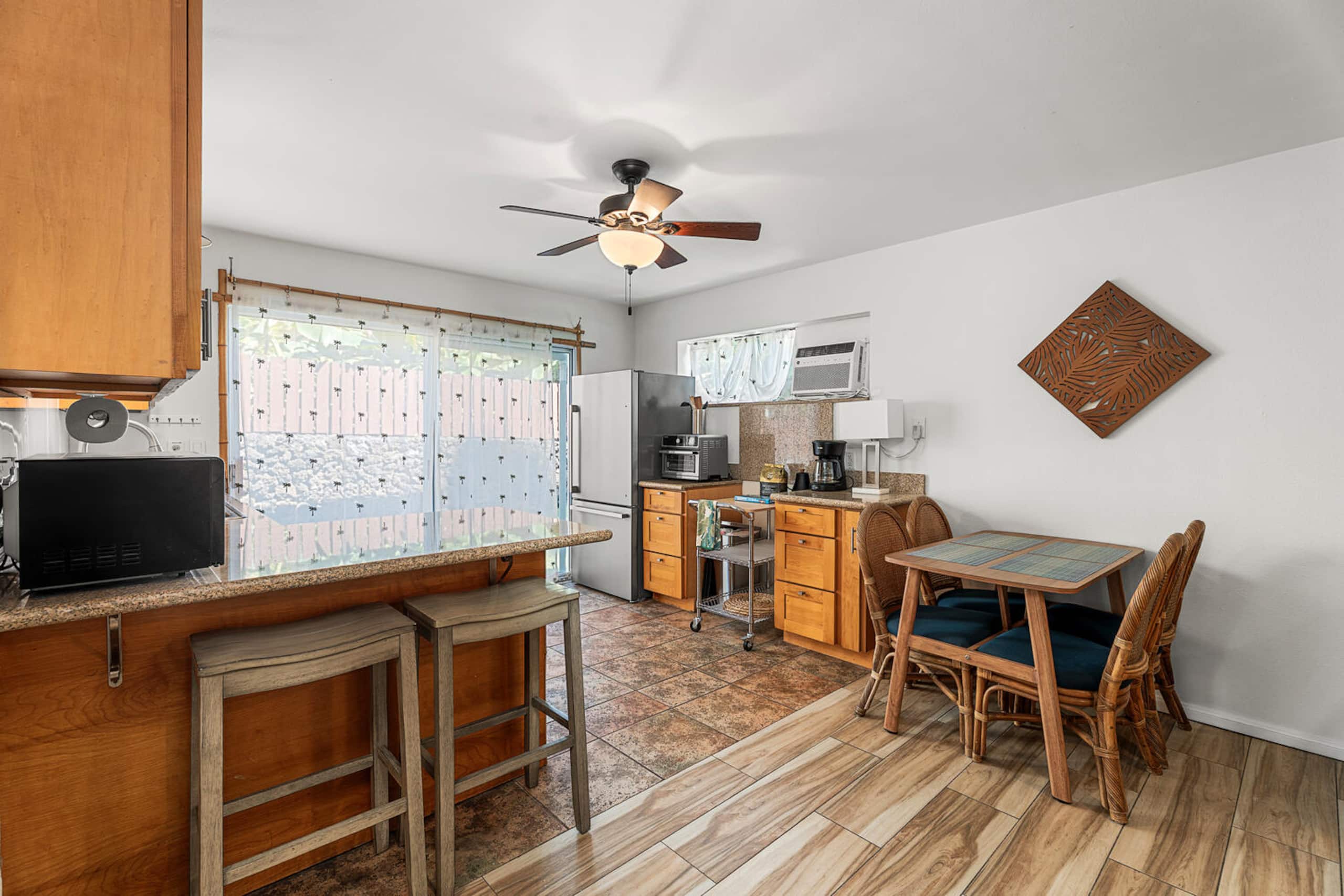 Home in Kailua-Kona · ★4.94 · 4 bedrooms · 5 beds · 3 baths - Image 14
