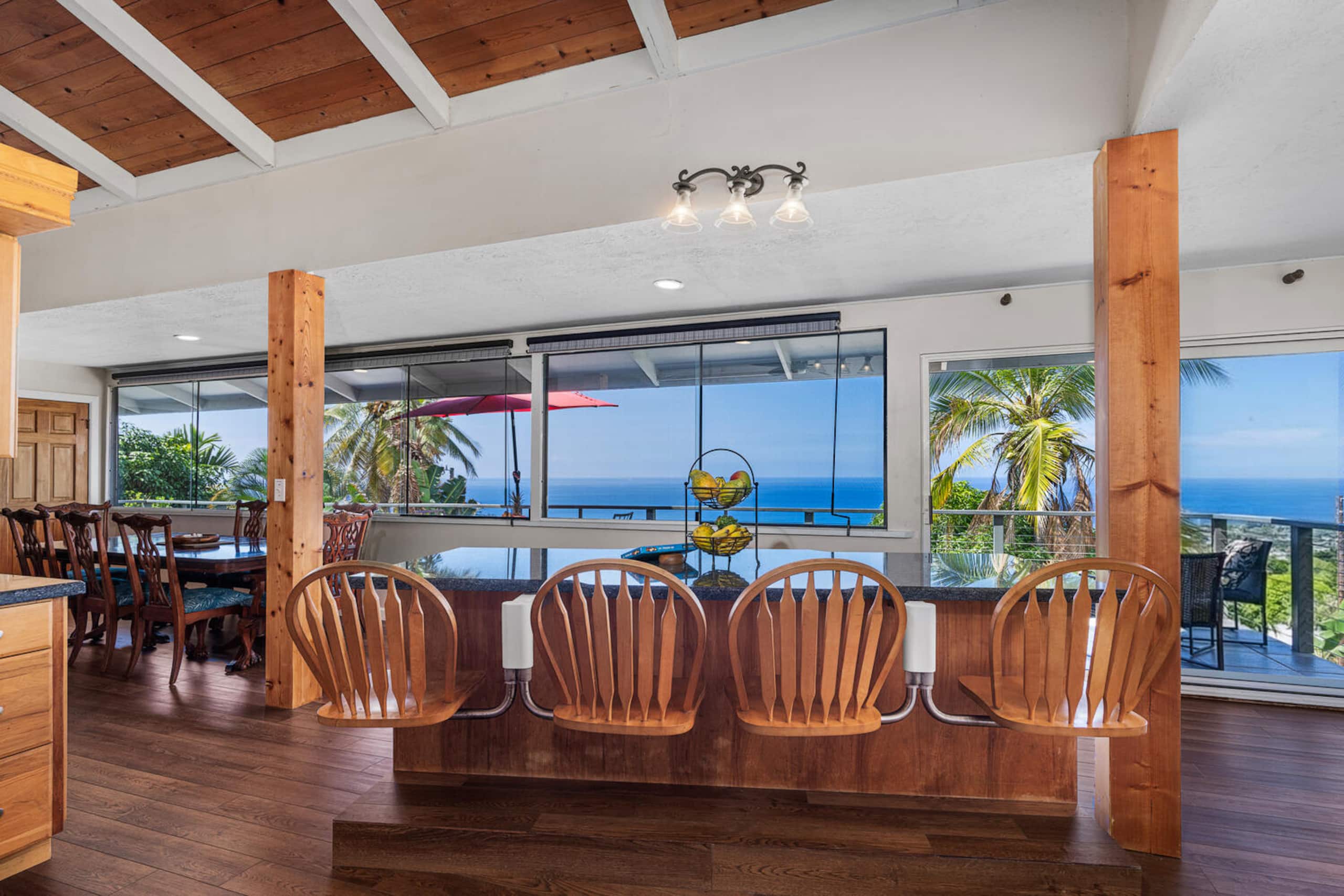 Home in Kailua-Kona · ★4.94 · 4 bedrooms · 5 beds · 3 baths - Image 19