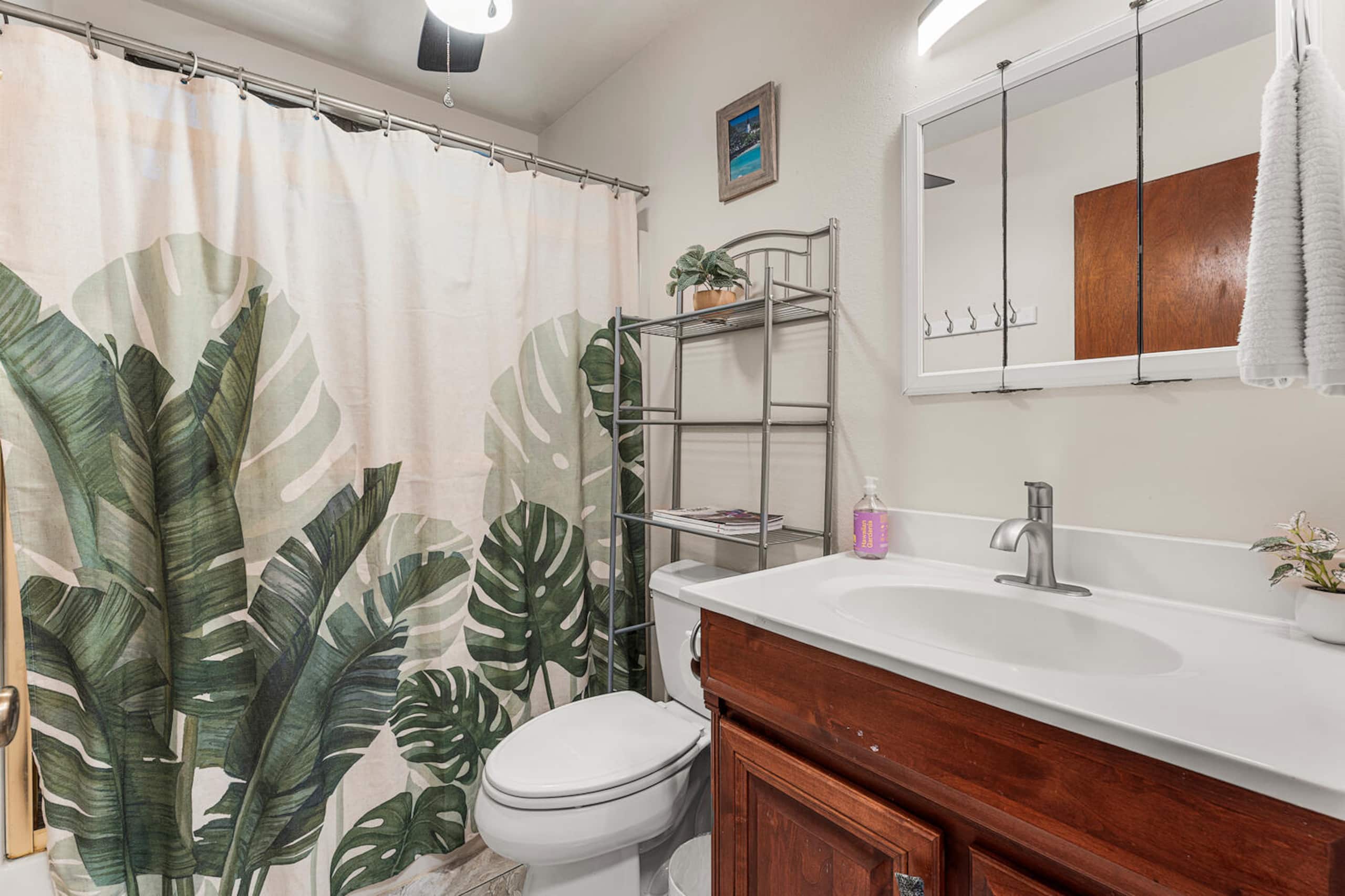 Home in Kailua-Kona · ★4.94 · 4 bedrooms · 5 beds · 3 baths - Image 35