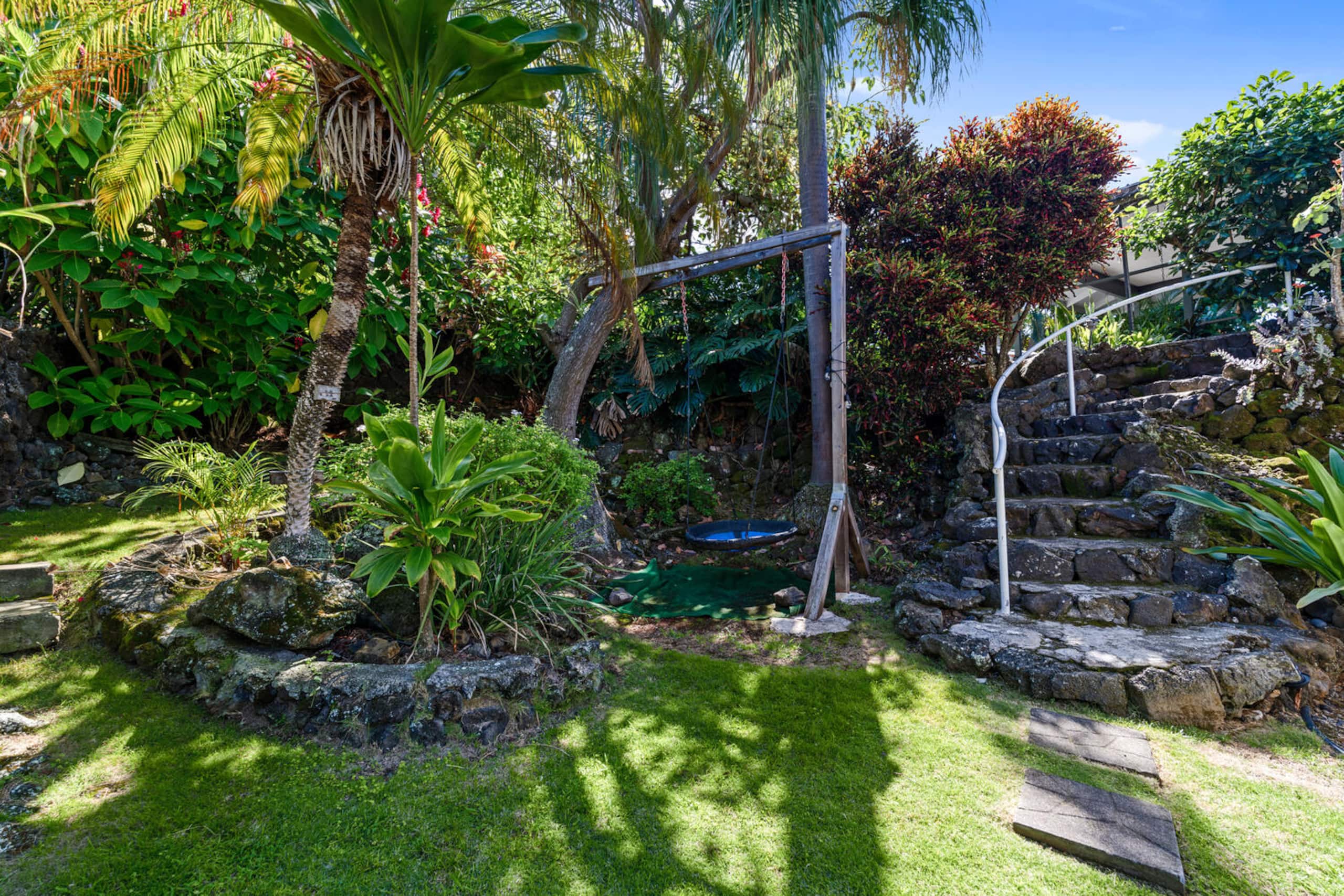 Home in Kailua-Kona · ★4.94 · 4 bedrooms · 5 beds · 3 baths - Image 38
