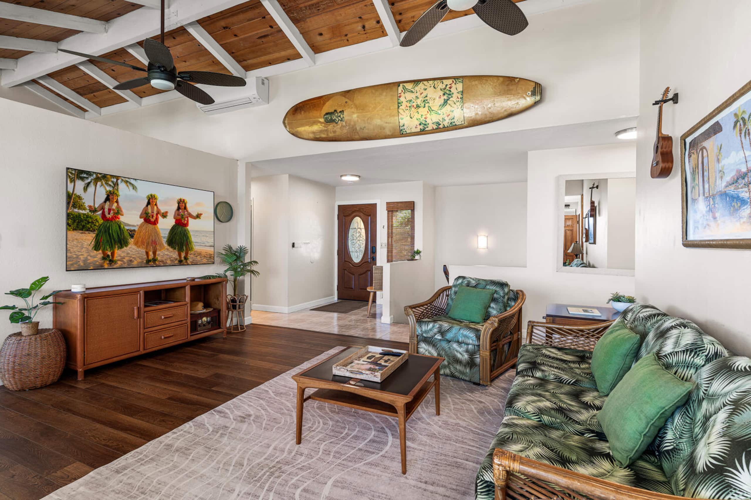 Home in Kailua-Kona · ★4.94 · 4 bedrooms · 5 beds · 3 baths - Image 5