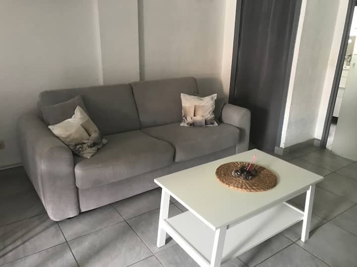 Appartement Climatisé De 45m2, Hyères - Hyères