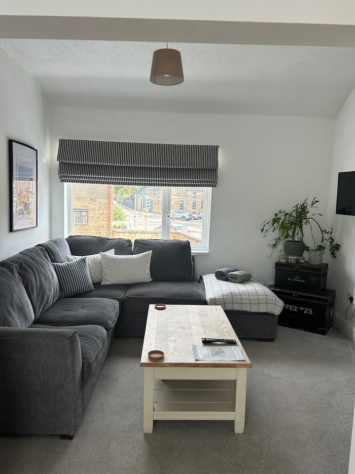 Loft Apartment In Village Centre With Free Parking - Derbyshire