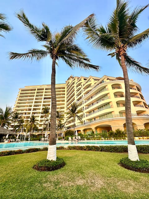 Beautiful Apartment at Bay View Grand Residential