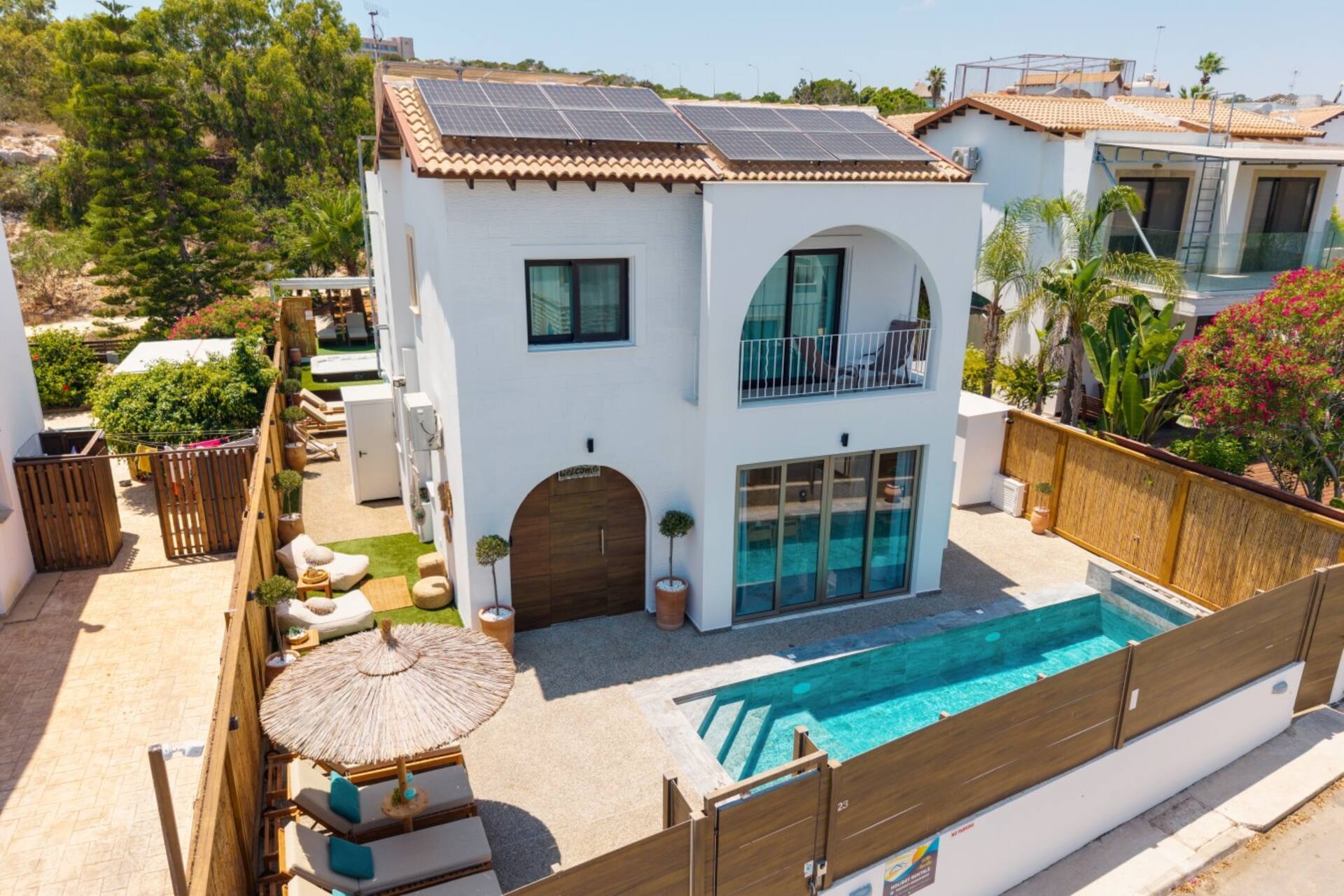SunnyVillas: 4BR Villa Private Pool+Jacuzzi+Sauna — photo 2