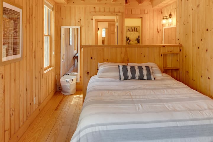 Kiowa First Floor Bedroom 1