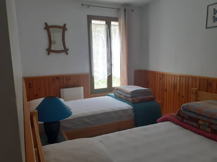 Dhomë gjumi 1