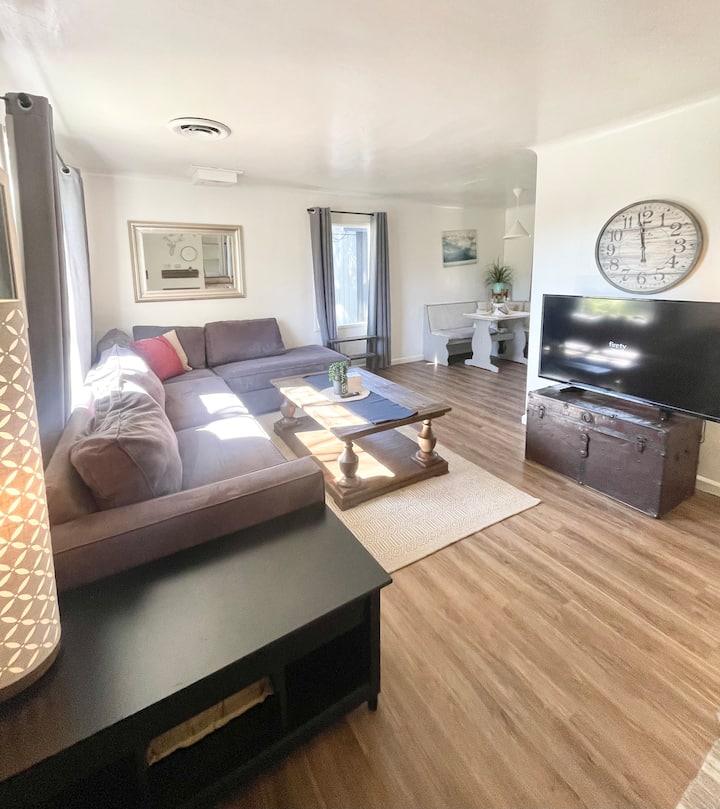 Downtown Oroville, Three Bedroom - Oroville, CA