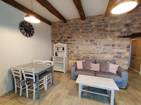 Cordes sur Ciel: The gîte of Théa 3 (4 pers. + baby)