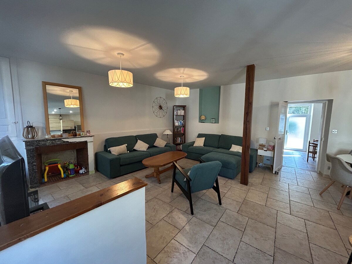 Successful Airbnb property: Townhouse, Gien city center in Gien