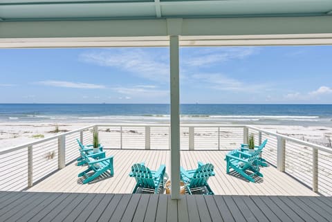 Enjoy a personal beach experience! Expansive gulf