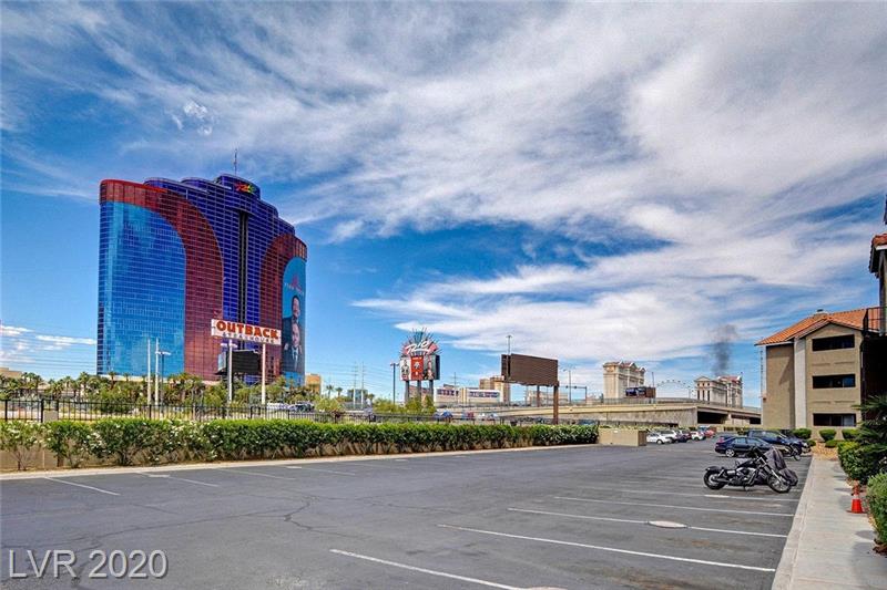 Beautiful Luxury Condo Near The Strip