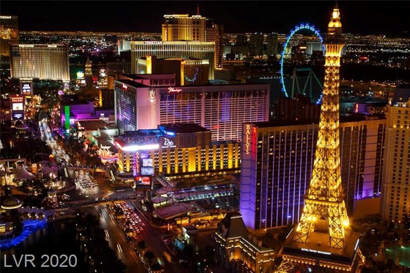 Beautiful Luxury Condo Near The Strip