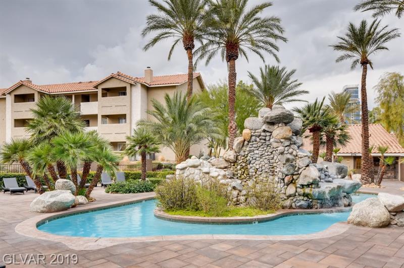 Beautiful Luxury Condo Near The Strip