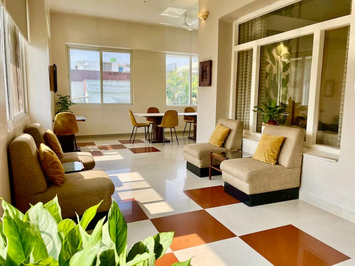 Tranquil 3BHK Villa Flr | Garden | City Centre