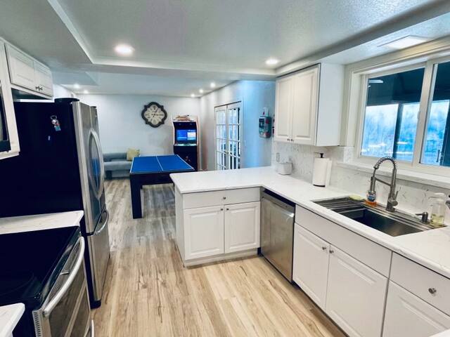 Classy home by Strip &Convention gallery image 5