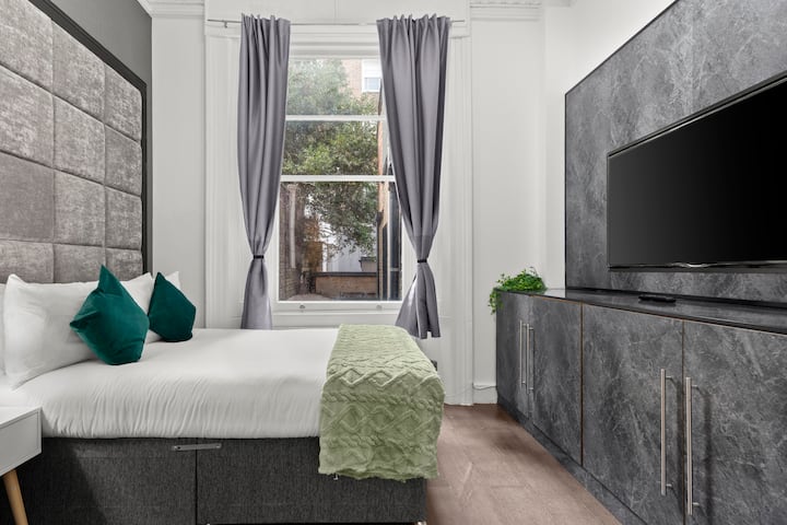 Tidy Studio In West London - Londres
