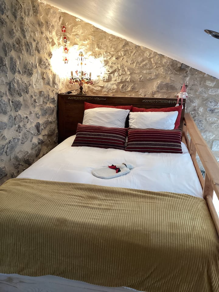 غرفة النوم 2