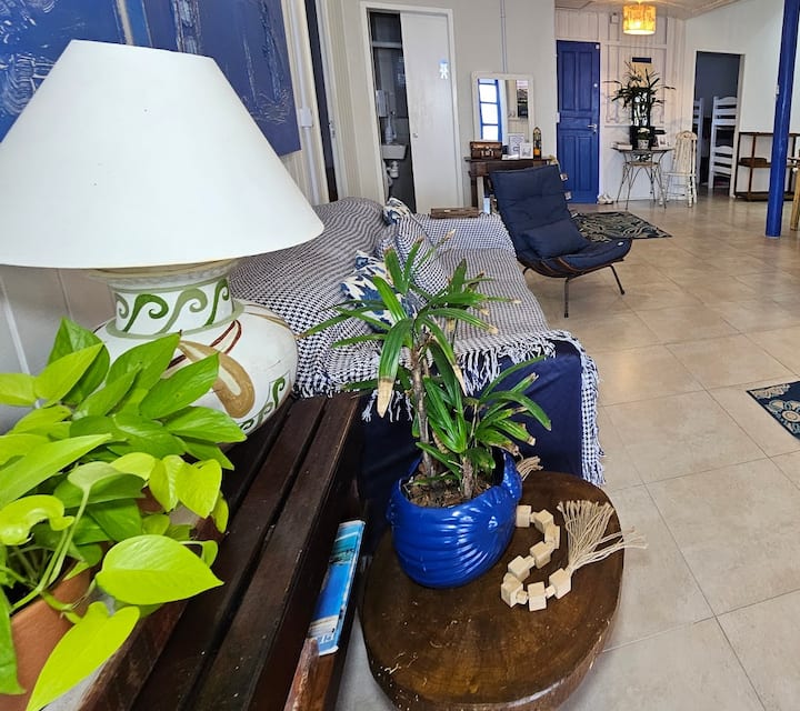 Casa Janela Azul | Oceanfront Praia Da Armação. - Florianópolis