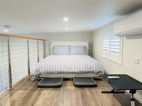 Cosy Guesthouse with Loft Bedroom