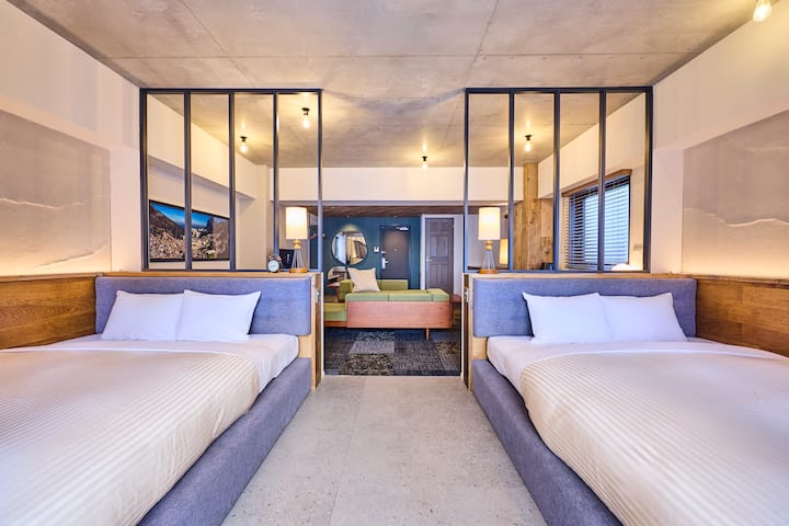 Executive Room 56㎡｜2クイーン＋2ソファベッド｜新宿まで20分