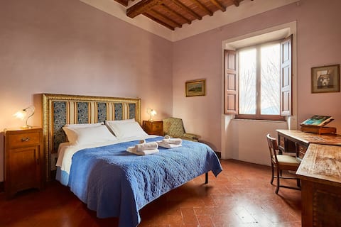 Annuncio Airbnb popolare: Stuart Residence - Ann Kemp apartment a Montepulciano