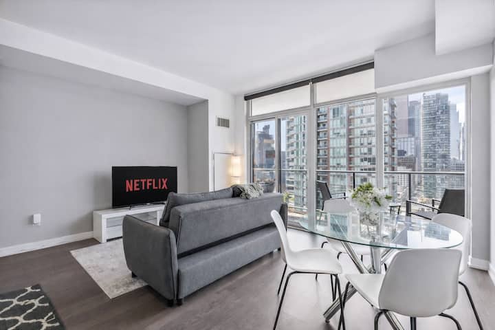 Skyline Views | Gym | Sauna | Parking - 密西沙加
