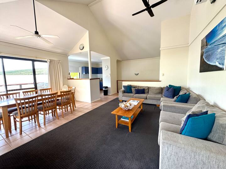 Margaret River Classic Beach House - Prevelly
