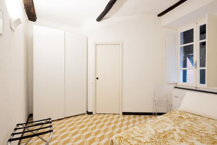 Quarto com uma cama ou duas camas de solteiro, ar-condicionado, colchões ultraconfortáveis e banheiro privativo.