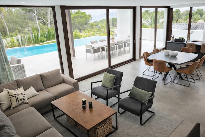 Luxury Villa · Infinity Pool · Sea Views - Altea