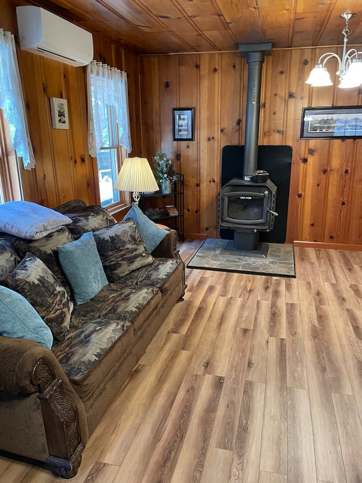 Della's Dream A Cozy Rustic Cabin Near Yosemite! - Fish Camp, CA