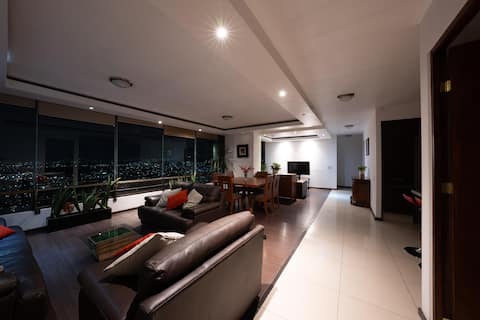 Popular Airbnb listing: Spectacular view of CDMX in Naucalpan De Juárez