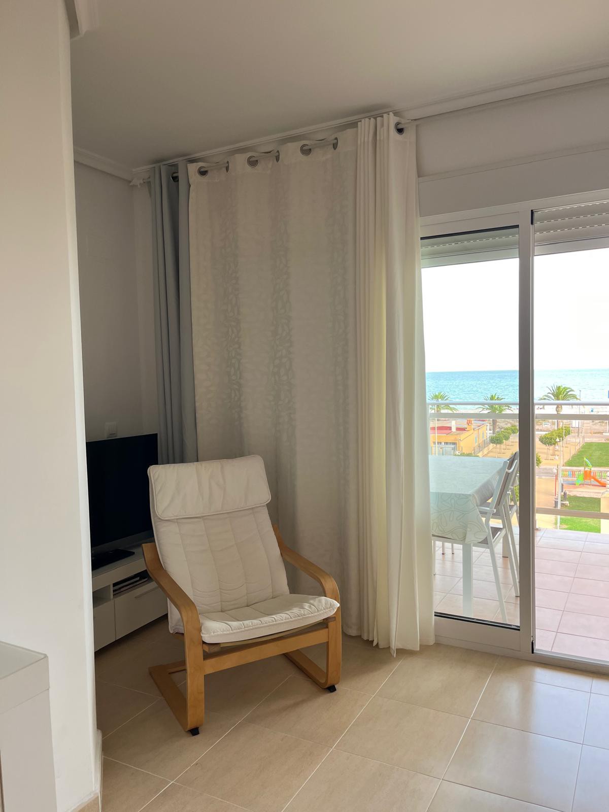 Successful Airbnb property: Magnificent apartment with an ocean view in Moncofa