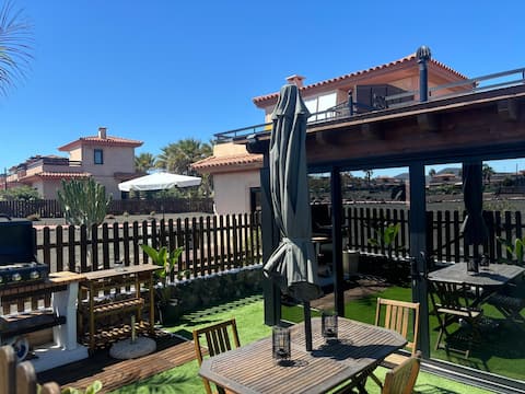 Airbnb con mejor rendimiento: Relax in Majanicho. XXL beds (2X2m) en La Oliva