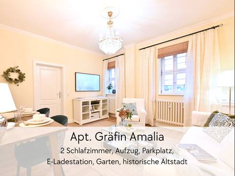 Gräfin Amalia: Elegantes Apartment in alter Burg