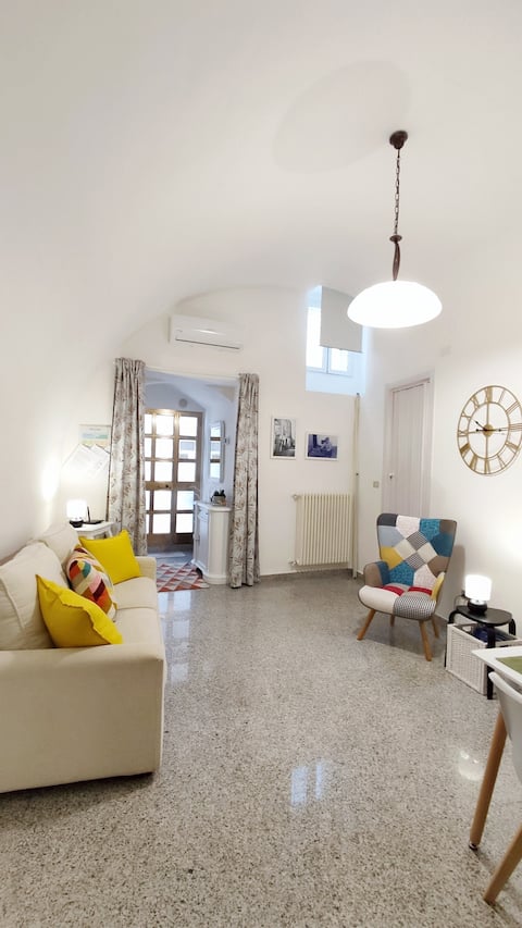 B&B Under the Arch in the Heart of the Historic Center