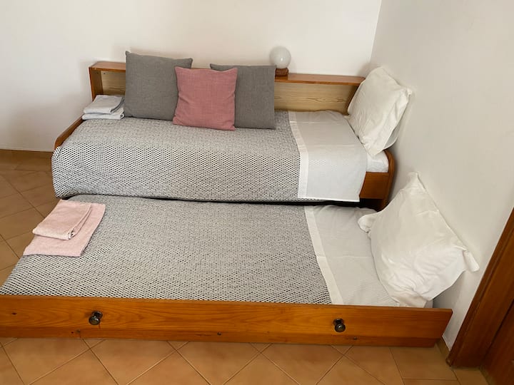 Oura-areiasmar 2 -Apart 1 Bdr With Pool & Parking - Albufeira