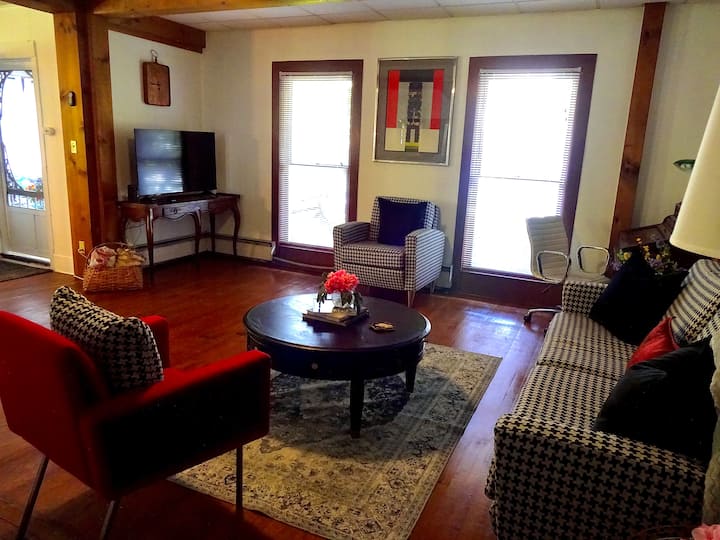 Modern Manor On Maple - Historic Site of the 1969 Woodstock Festival