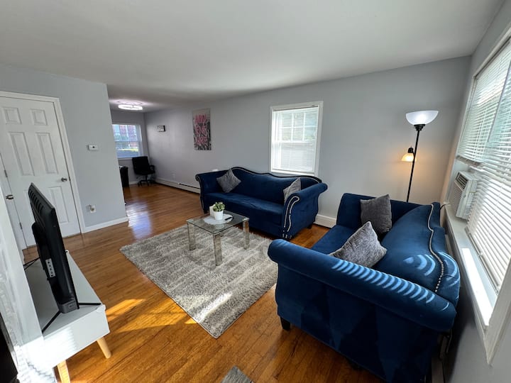 2 Bedrooms By The Water Cozy Condo - New Haven, CT
