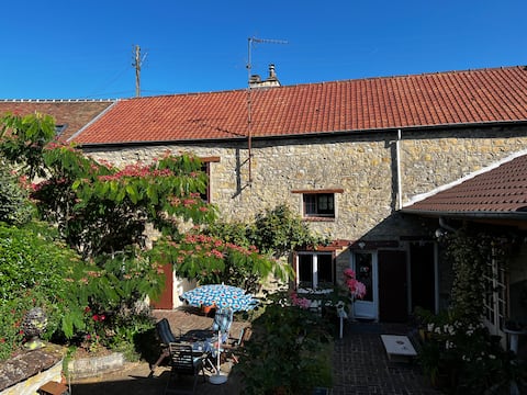 Saint Ouen L'Aumône Paris 30 km old house