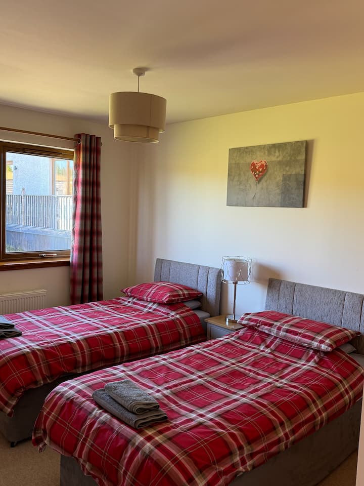 Ორადგილიანი ნომერი ბაღის ხედით