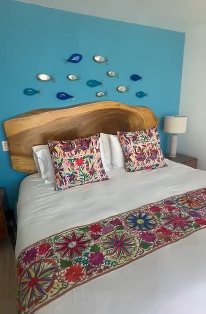 מיטת קינג סייז בחליפה הראשית 