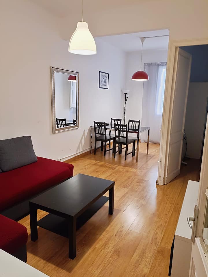 Apartment Next To Sagrada Familila With A/c And Wifi - Badalona