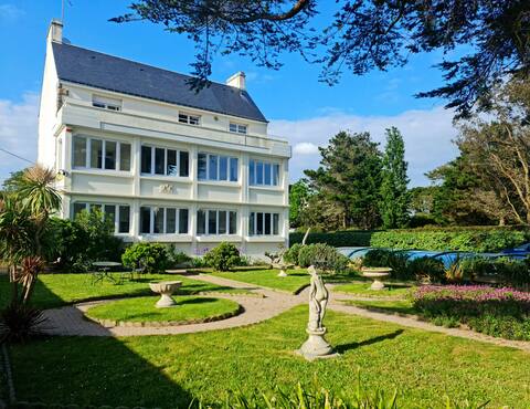 Comfort 4*, pool, 5 min to beaches and center