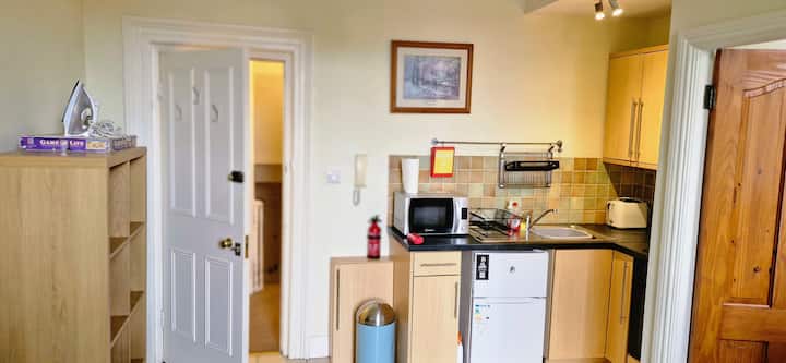 Bl5.1 Bedroom Flat+kitchen/sittingroom,portobello - Dublin