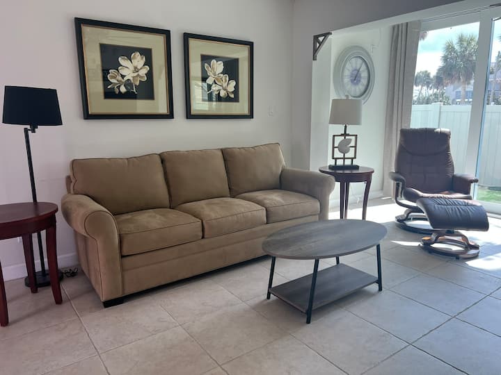 Charming Ground Floor Condo On Manasota Key - Englewood, FL