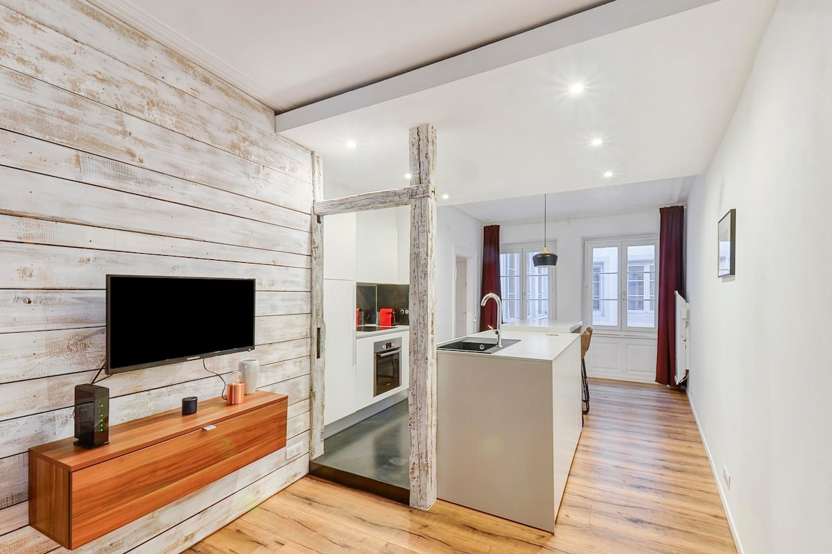 Top performing Airbnb: Strasbourg Cocoon in Tribunal Gare Porte De Schirmeck