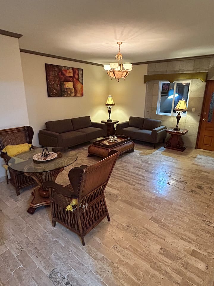 Preciosa Casa En Cuernavaca (Máximo 8 Personas) - Cuernavaca