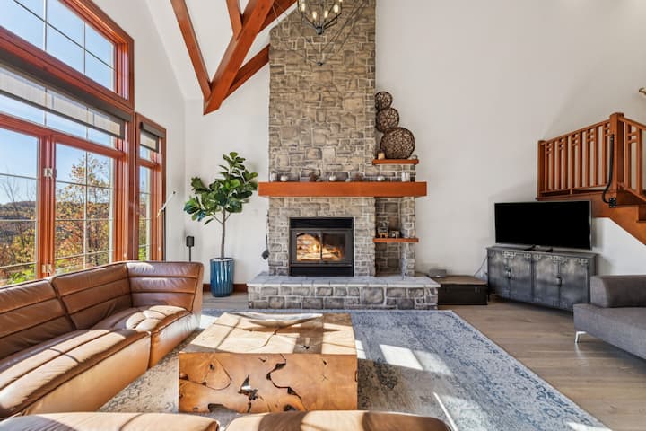 Tremblant Ski-in/ski-out Luxury Mountain Villa - Mont-Tremblant